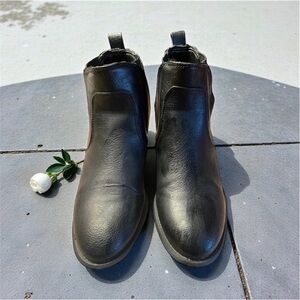 Nine West Ankle Boots – Chelsea Style - Size 7